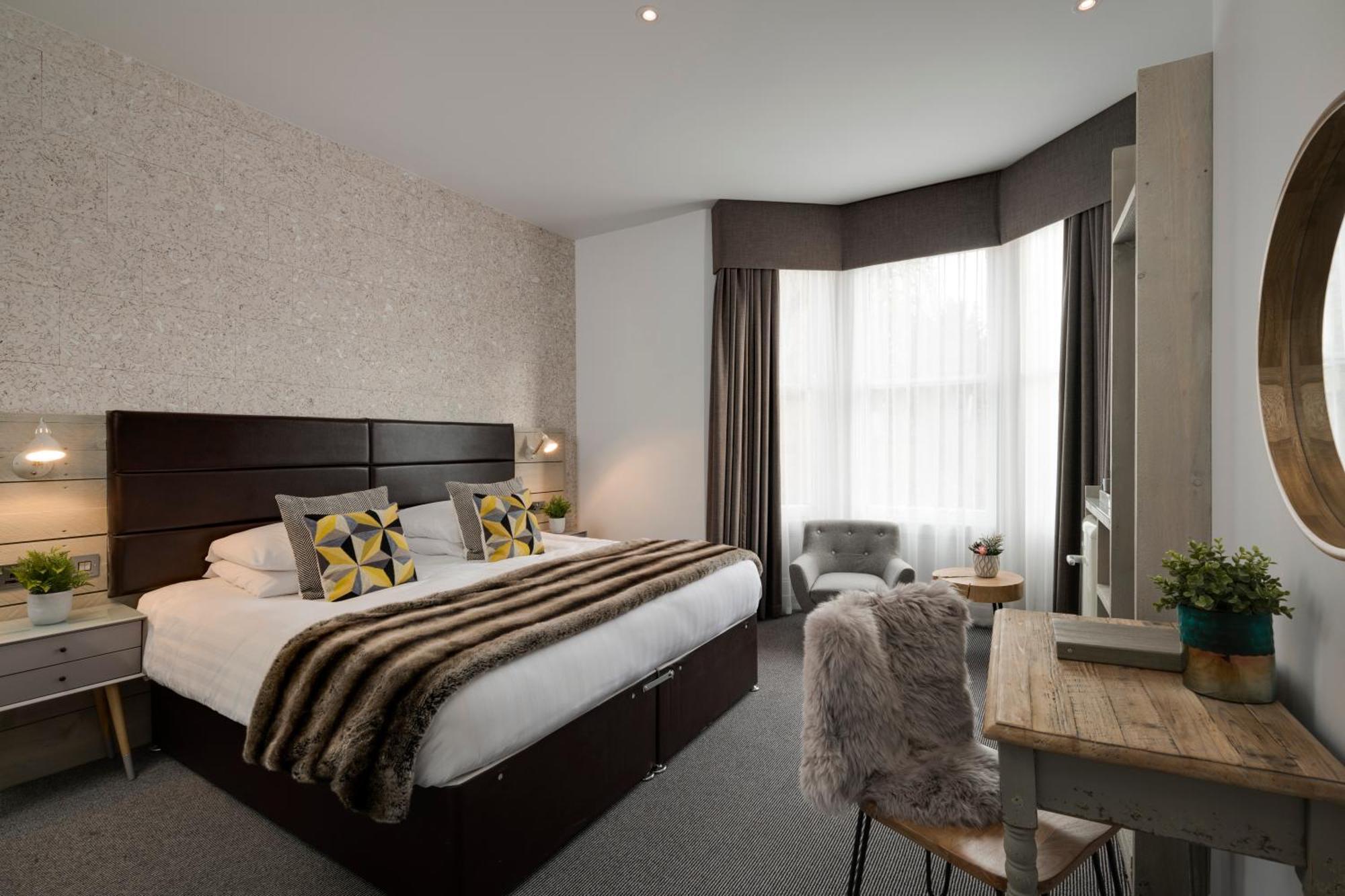 Luxury Double or Twin Room,1215386989:JPEG